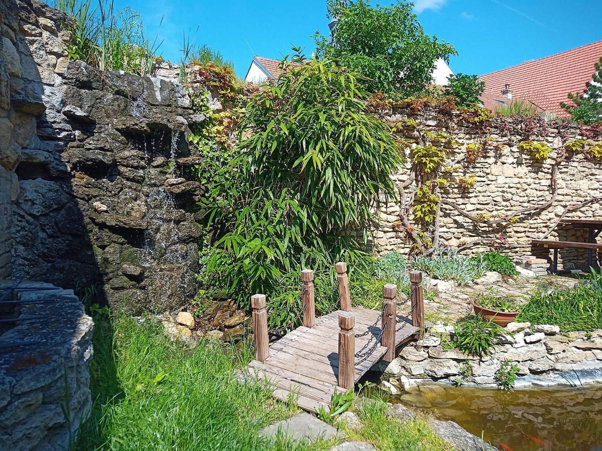 Penzion Avalon Valtice Hotel Exterior photo